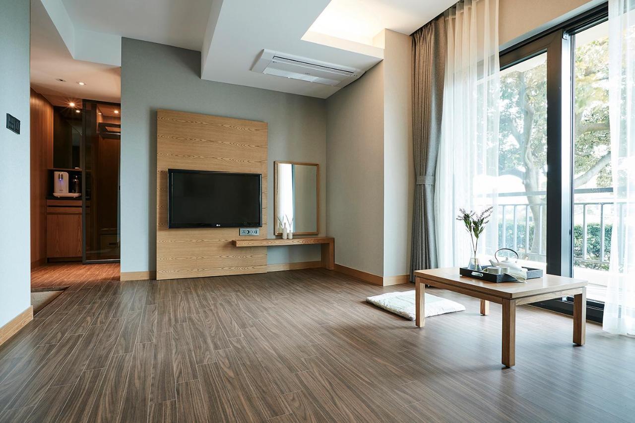 The Suites Hotel Jeju Согвипхо Экстерьер фото