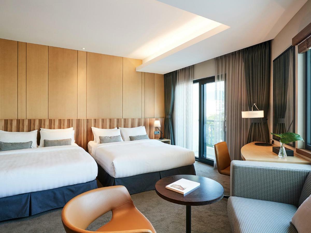 The Suites Hotel Jeju Согвипхо Экстерьер фото